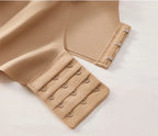 High-quality Soft Support Women's Underwear Is Supported By A Small Breast, Showing A Large, Traceless and Beautiful Back Bra