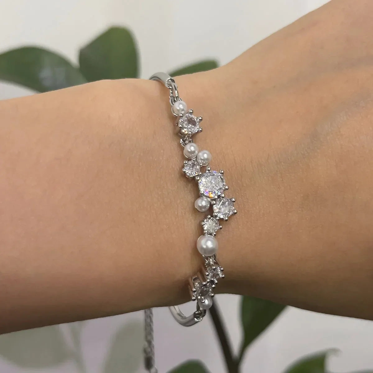 New Jewelry New Sales Trends Pearl High-Quality Original Necklace Bracelet Love Earrings Ring Sweet Waste Women's Wedding Gift