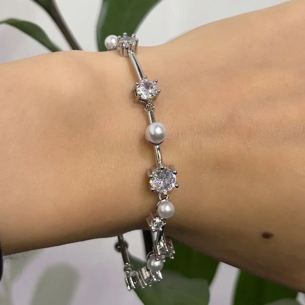 New Jewelry New Sales Trends Pearl High-Quality Original Necklace Bracelet Love Earrings Ring Sweet Waste Women's Wedding Gift
